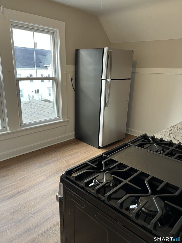 91 South St #3rdFL - Photo 5 of 17