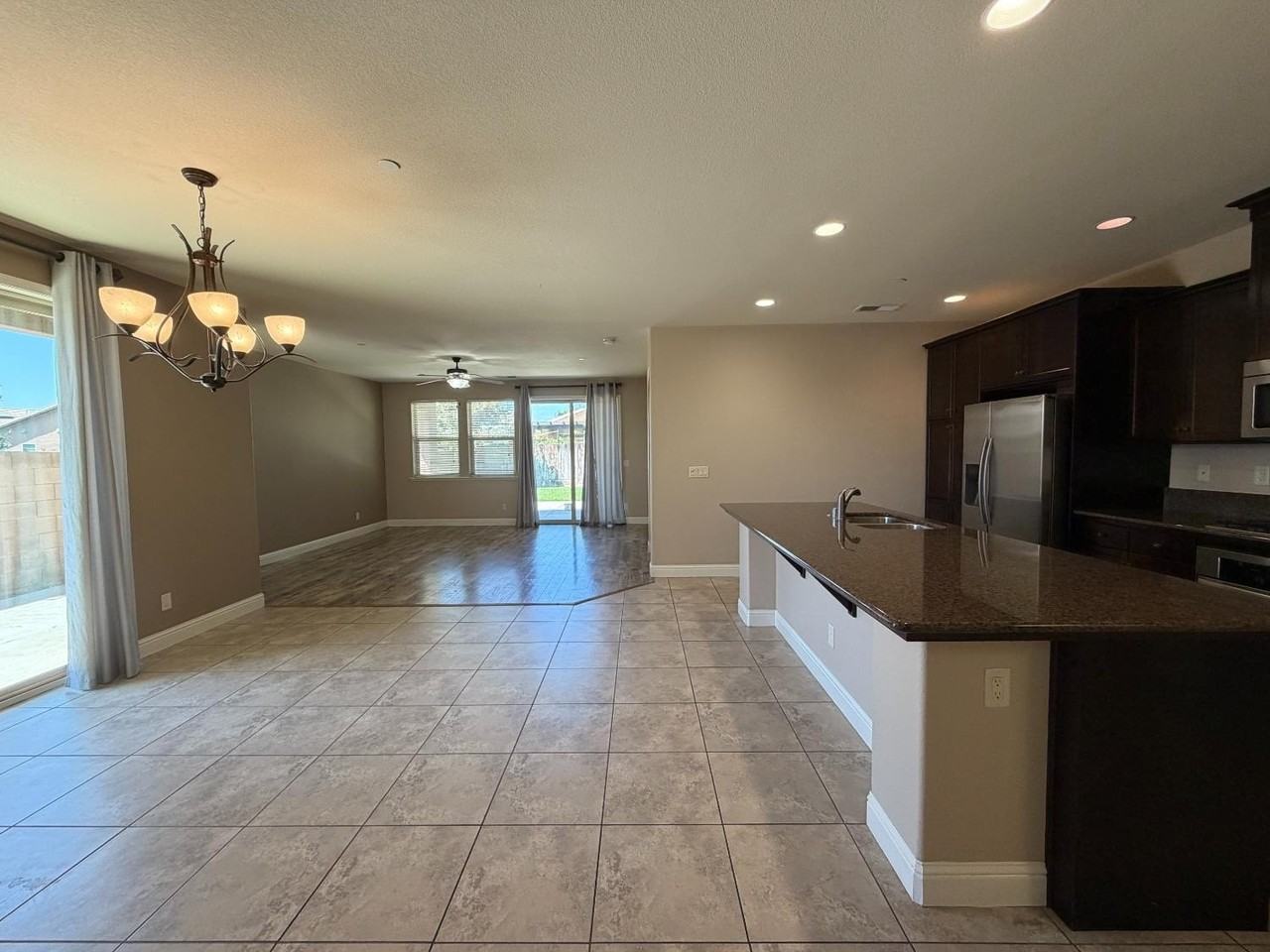 5867 E Laurite Ave - Photo 4 of 25