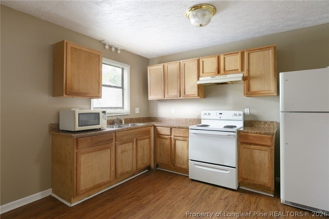 1430 Tangora Ln - Photo 2 of 13