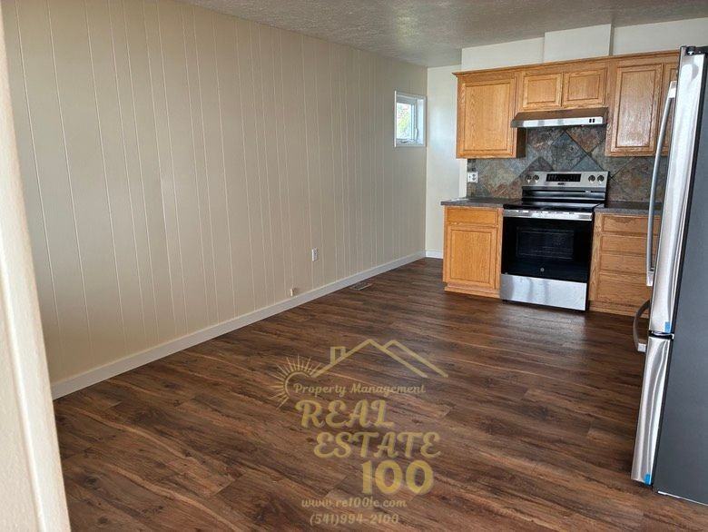4407 Sw Beach Ave #1 - Photo 4 of 6