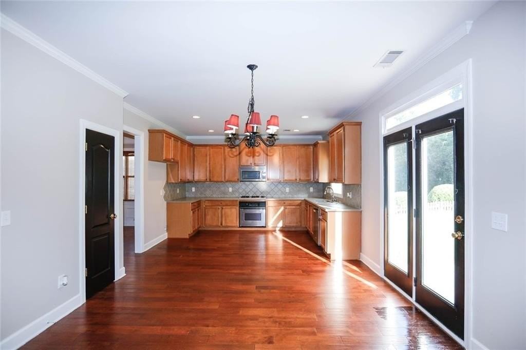 3380 Gables Ct - Photo 7 of 50