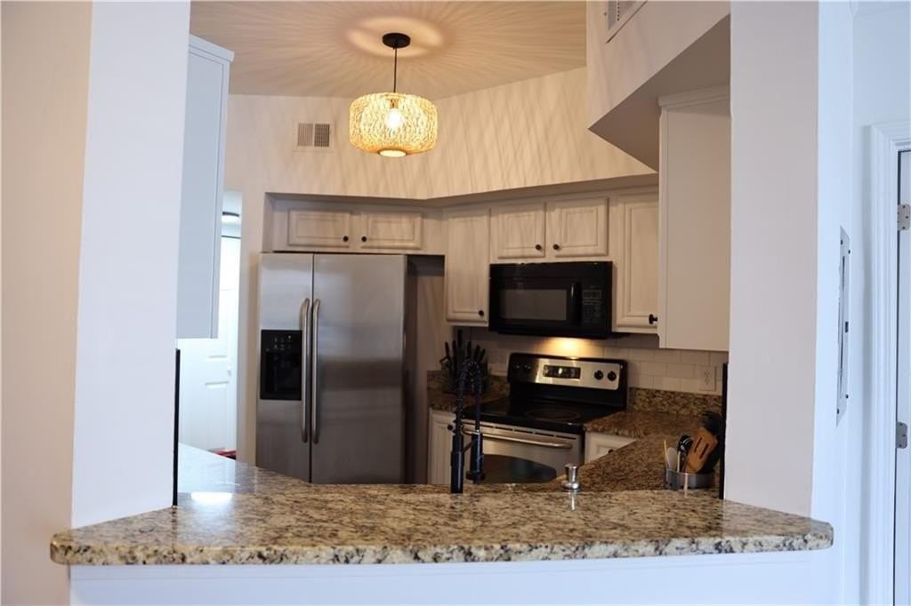 200 Renaissance Pkwy Ne #306 - Photo 3 of 15
