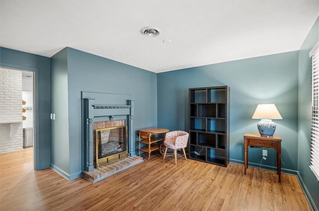 14605 Cogburn Rd - Photo 7 of 50