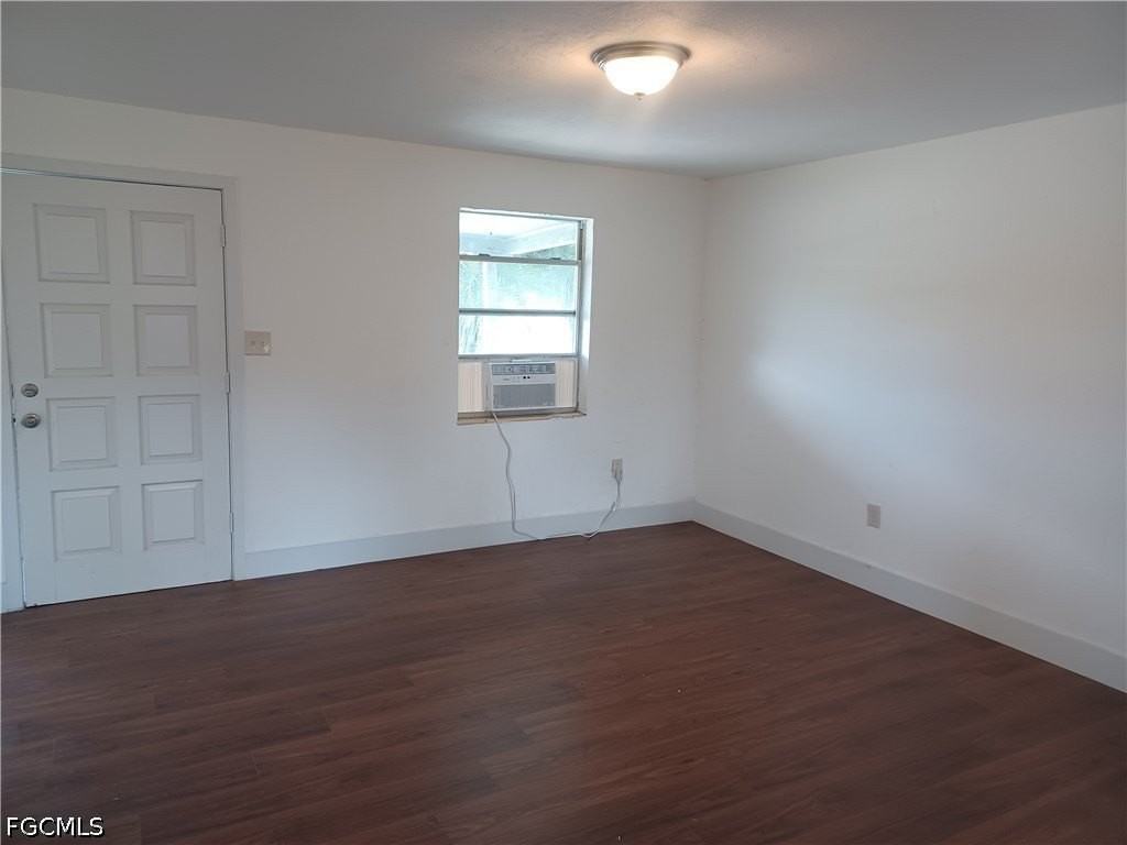 1629 Pawnee St - Photo 2 of 14