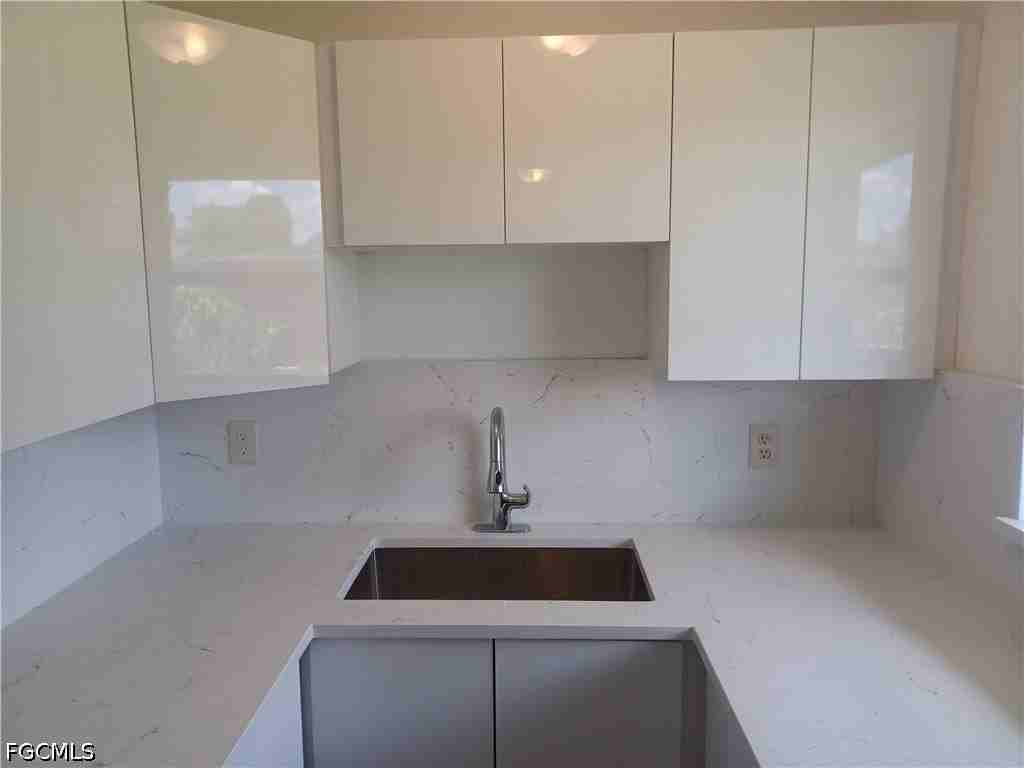 1629 Pawnee St - Photo 5 of 14