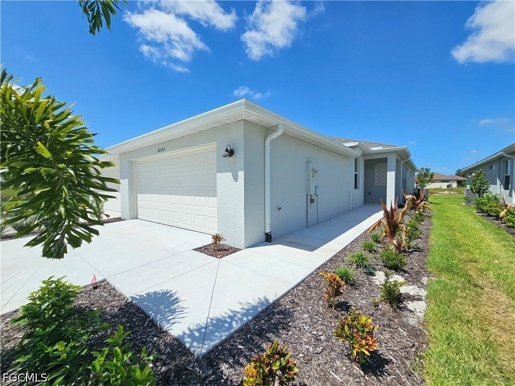 20503 Hazelnut Ct S - Photo 2 of 30
