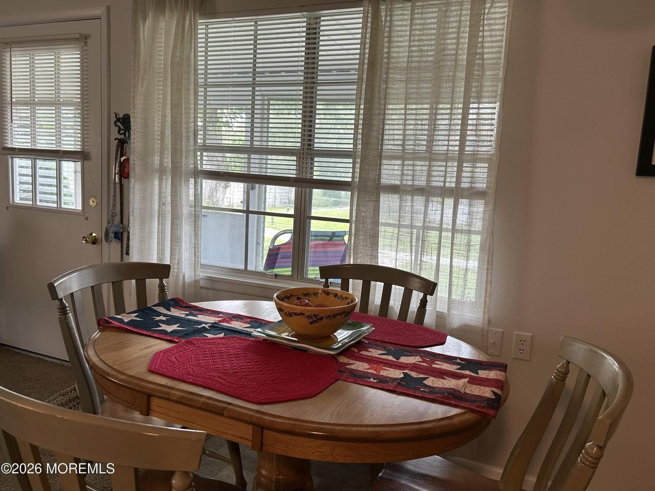 1211D Shetland Dr - Photo 6 of 10