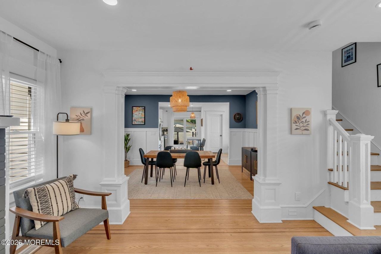917 4th Ave - Photo 5 of 21