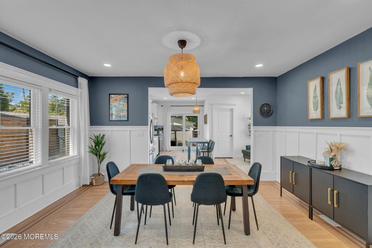 917 4th Ave - Photo 7 of 21