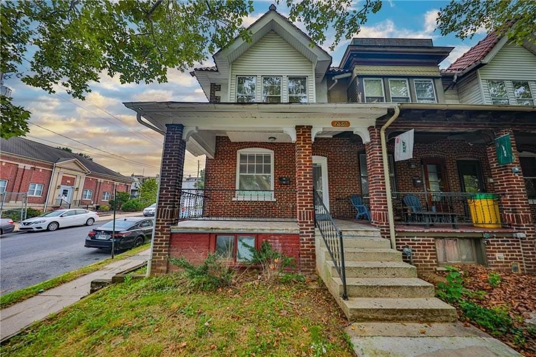 250 S 13th St - Photo 4 of 38