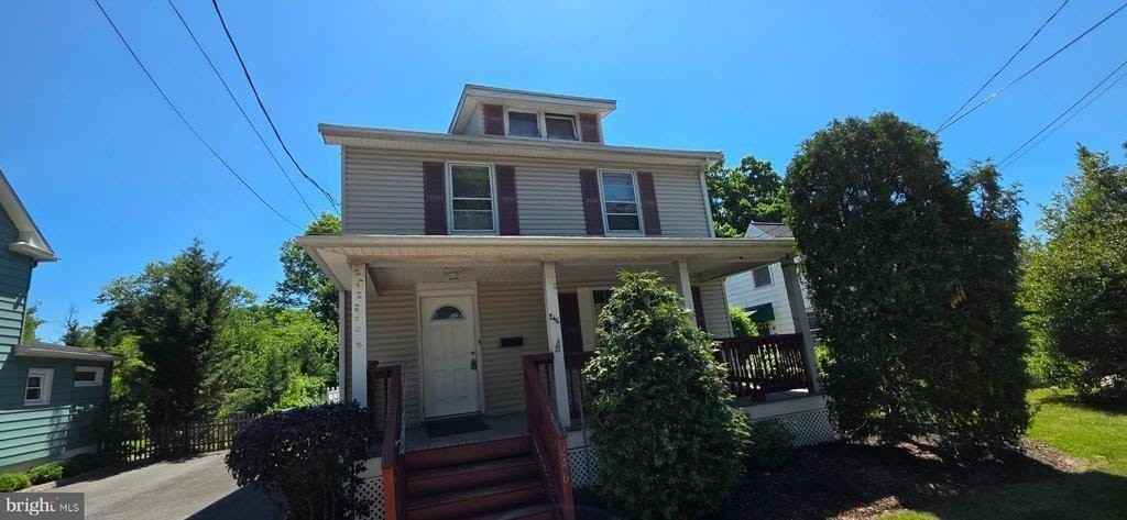 246 Franklin St - Photo 2 of 30