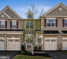 featured image of 93 Autumn Ln