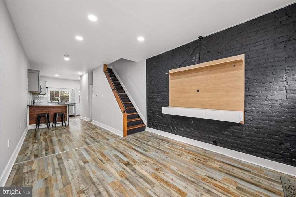 1812 E Albert St - Photo 2 of 15