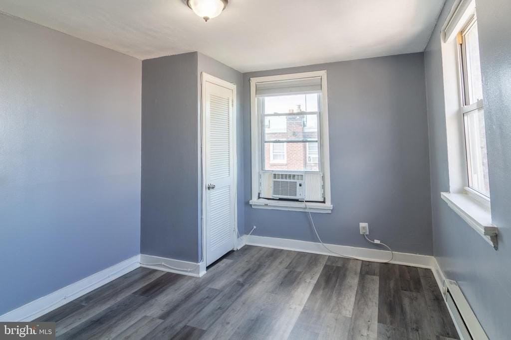 600 E Carver St - Photo 7 of 12