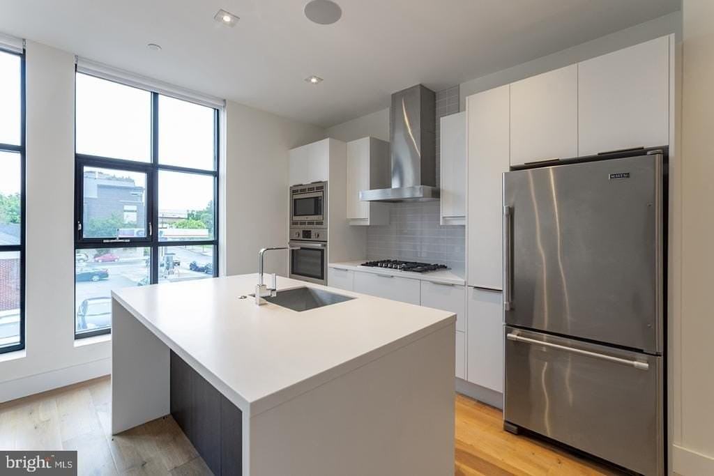 240 N 2nd St - Photo 3 of 12