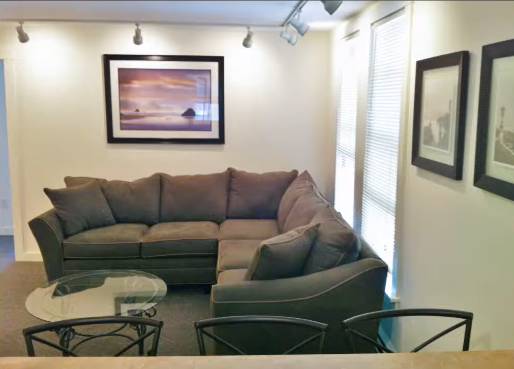 208 Williams St #1 - Photo 3 of 10