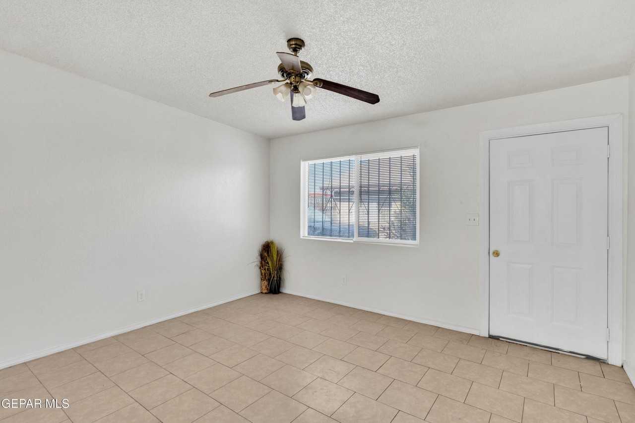 2812 Van Buren Ave #A - Photo 5 of 20