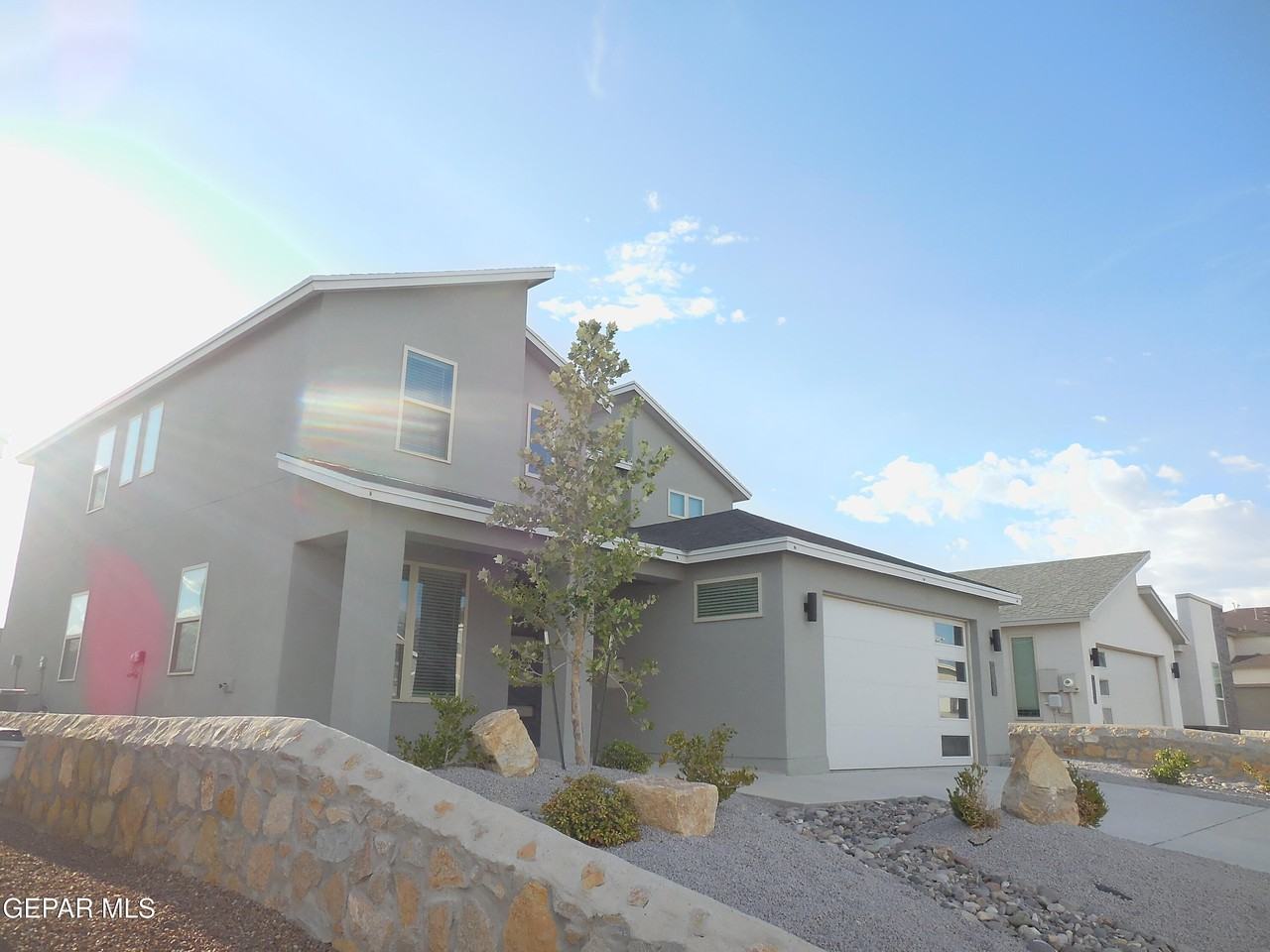 2245 Rocky Terrace Pl - Photo 2 of 14