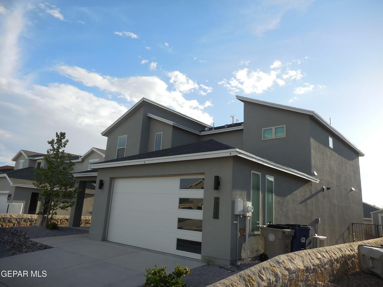 2245 Rocky Terrace Pl - Photo 3 of 14