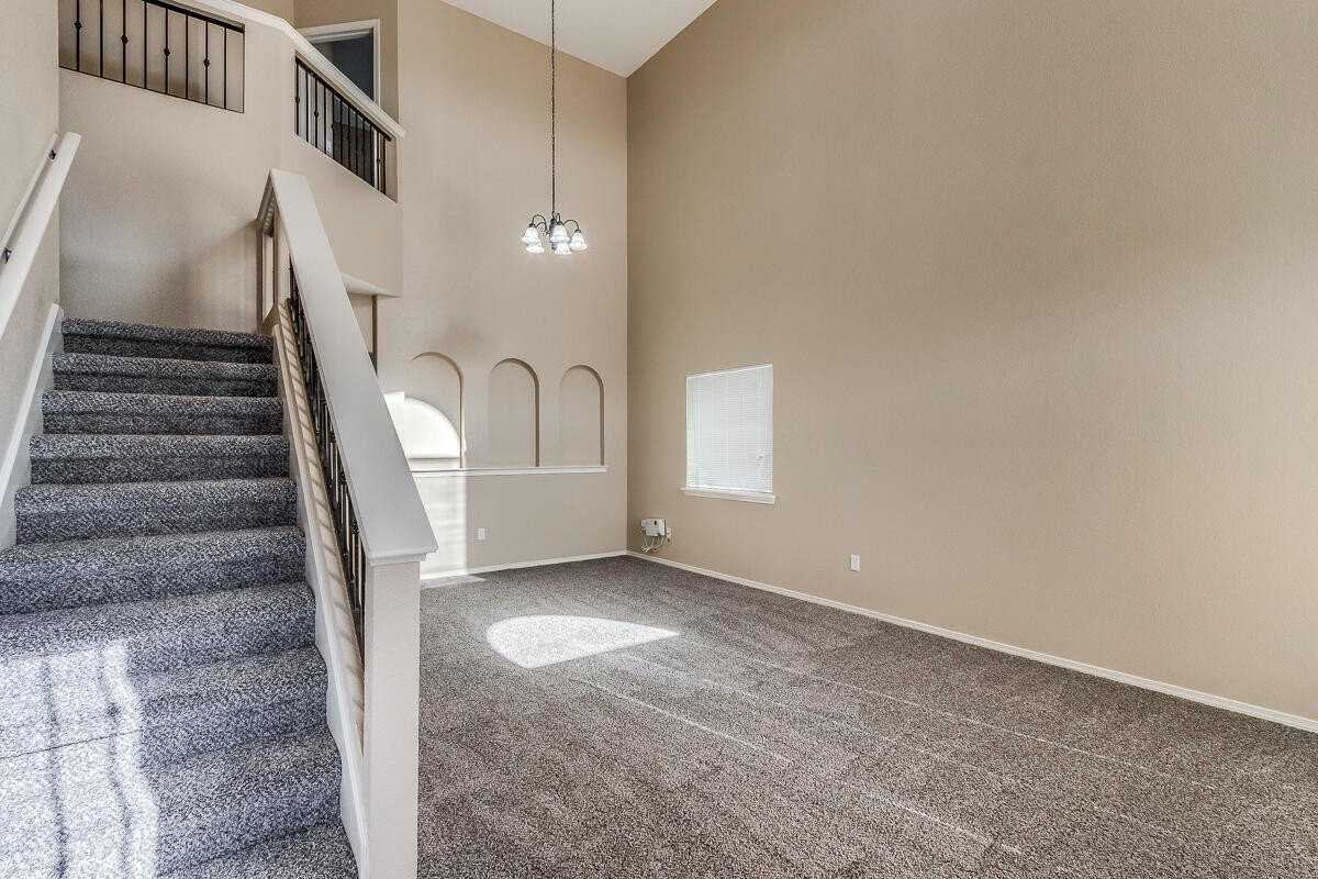 3172 Hidden Valley Dr - Photo 2 of 24