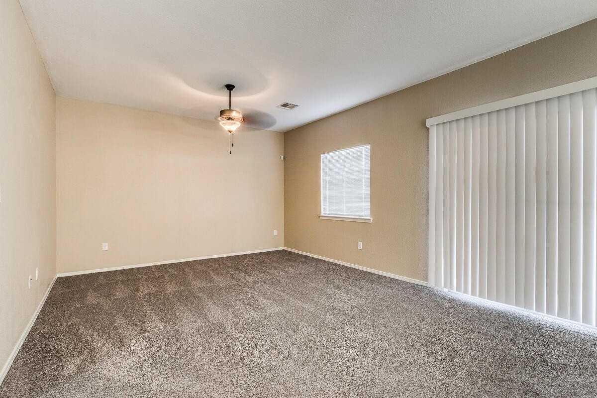 3172 Hidden Valley Dr - Photo 6 of 24