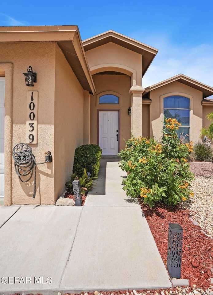 10039 Paloma Dr - Photo 4 of 30