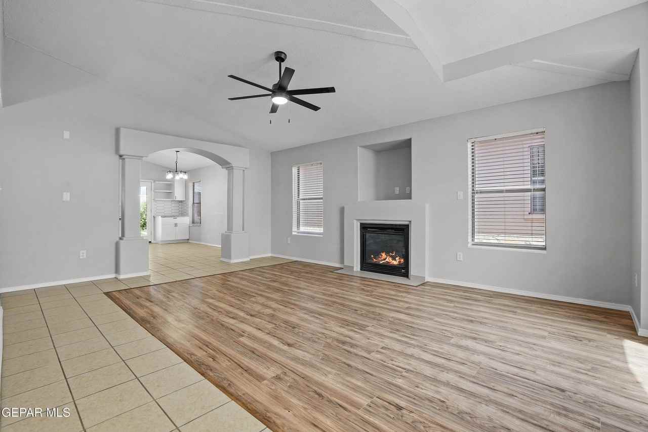 10039 Paloma Dr - Photo 6 of 30
