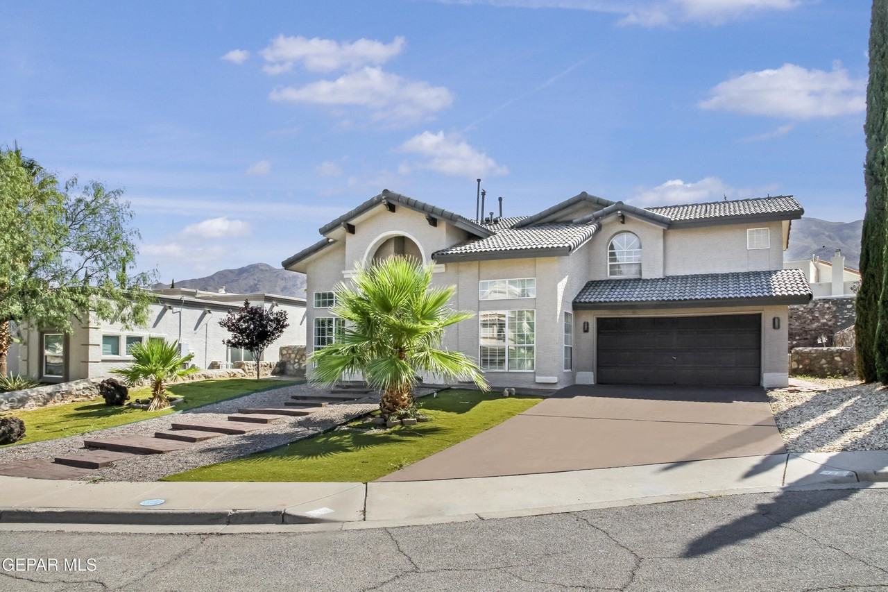 908 Los Pinos Way - Photo 2 of 37