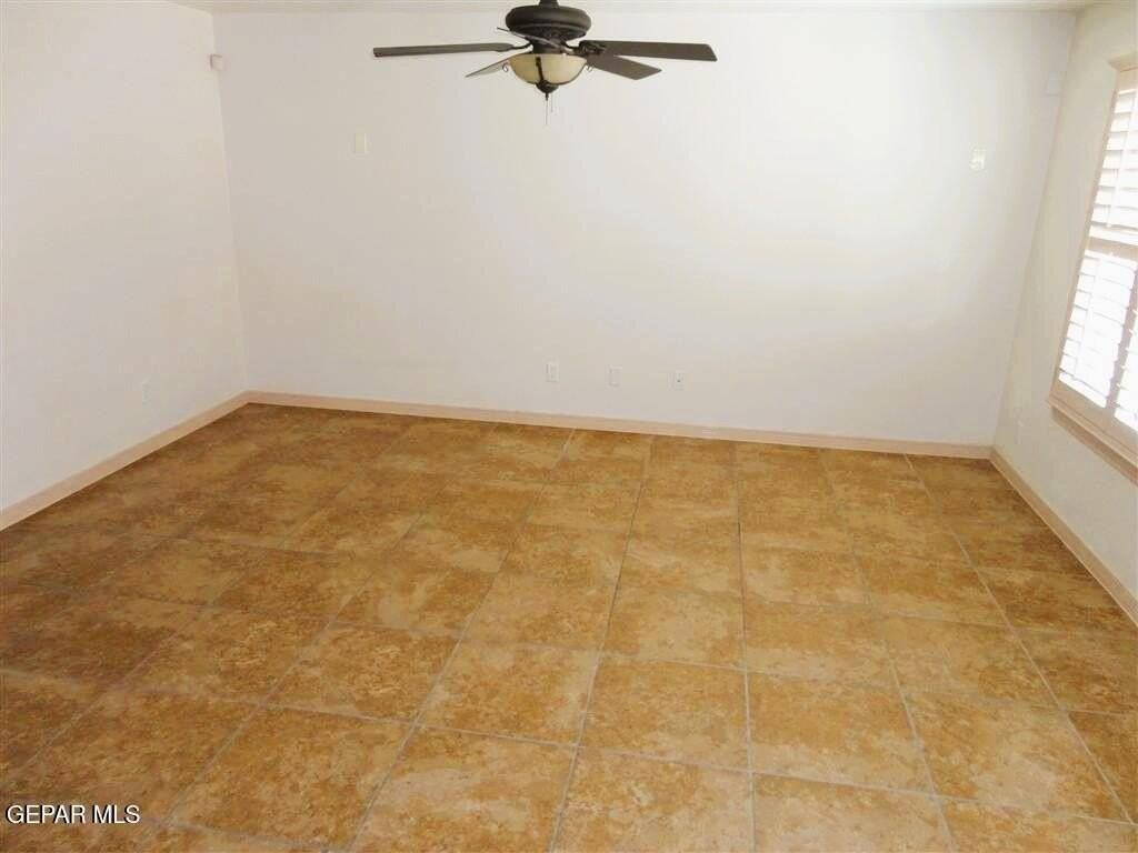 2809 Tag Rock Pl - Photo 4 of 25