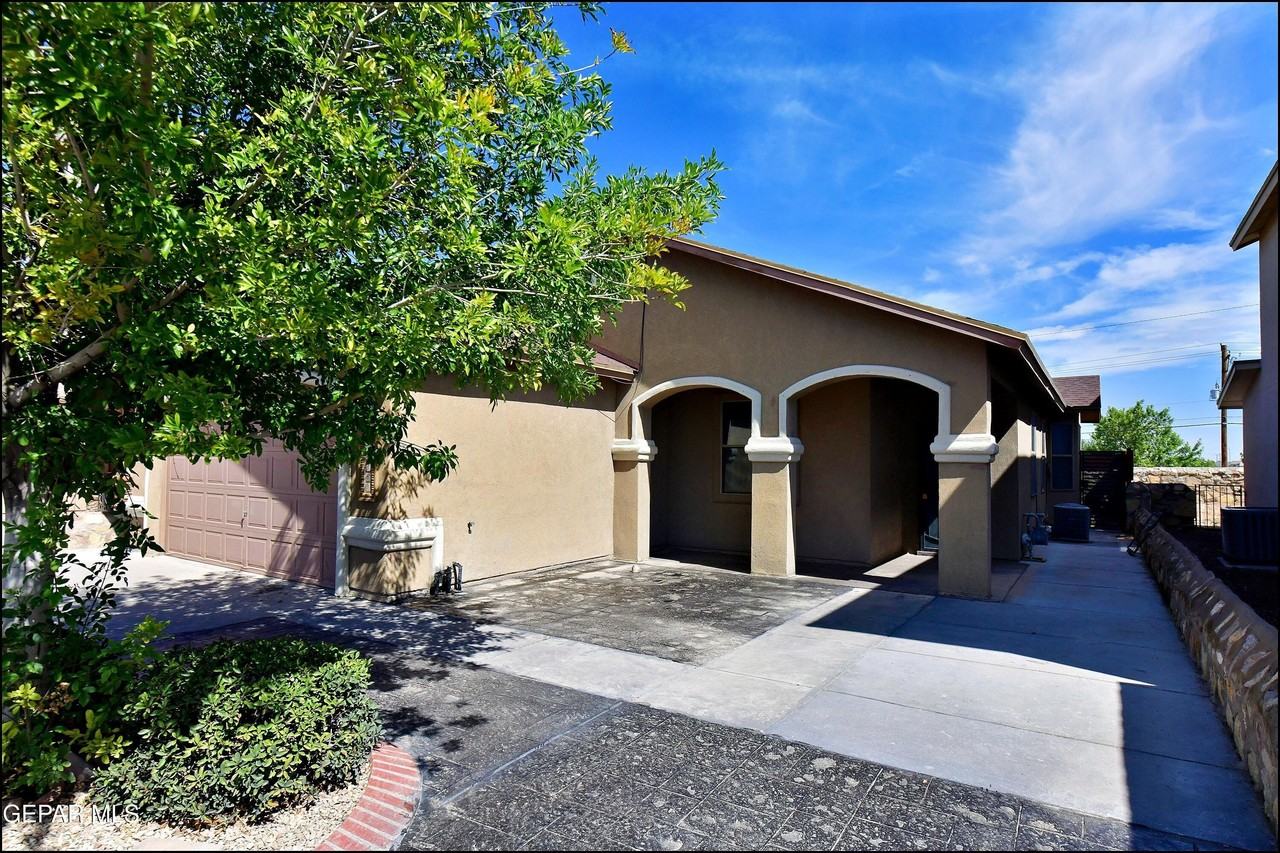 12569 Wolf Berry Dr - Photo 2 of 39