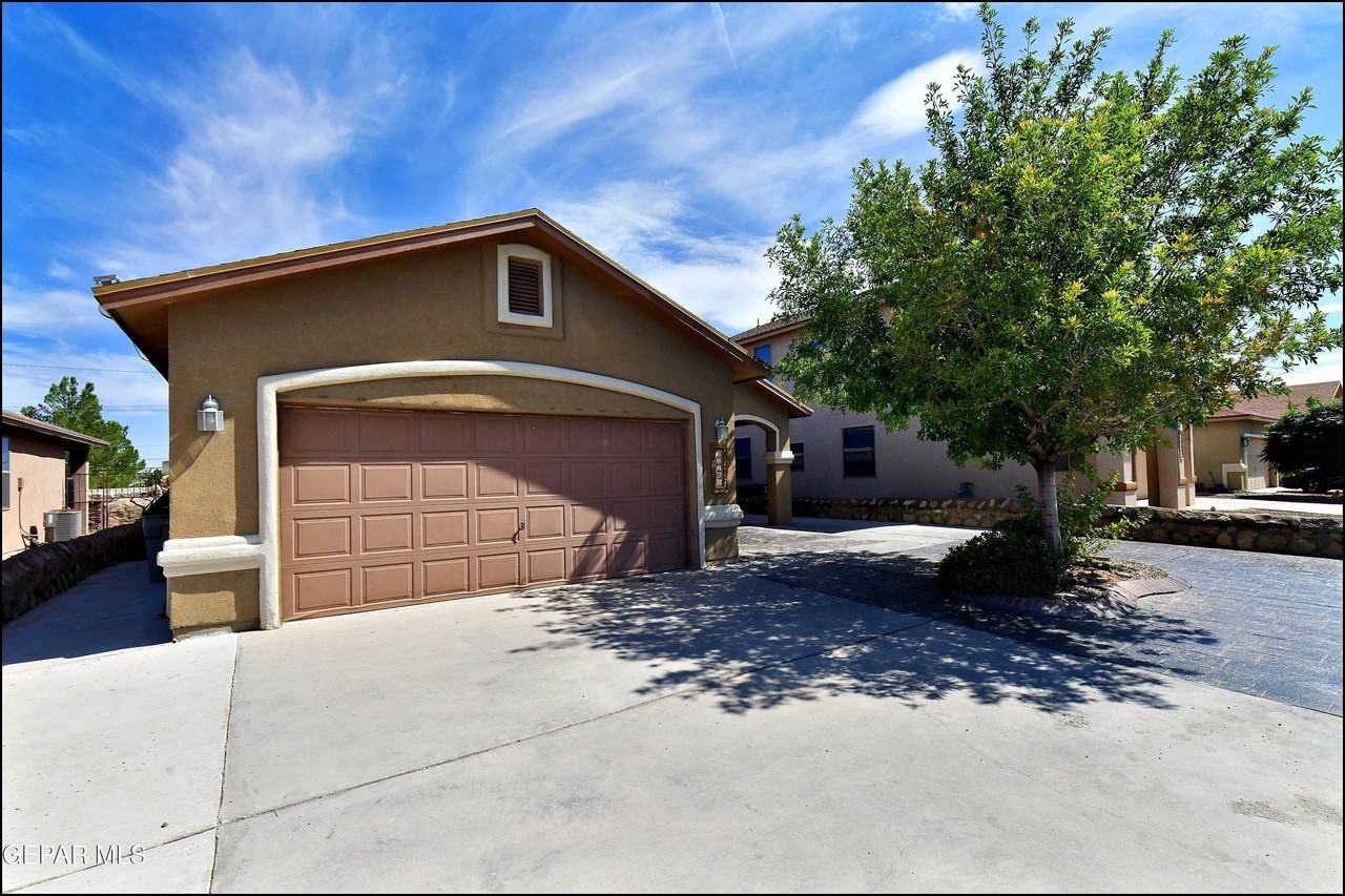 12569 Wolf Berry Dr - Photo 4 of 39