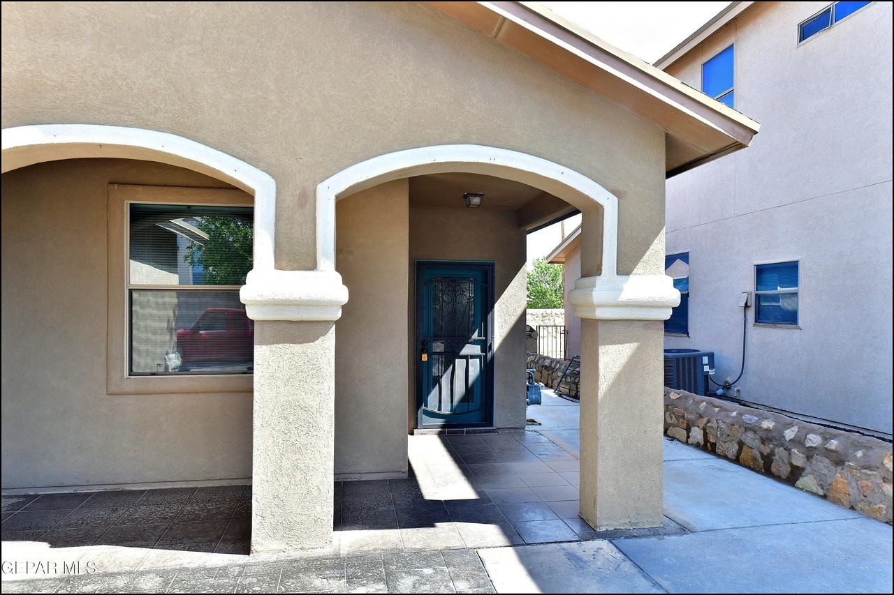 12569 Wolf Berry Dr - Photo 5 of 39