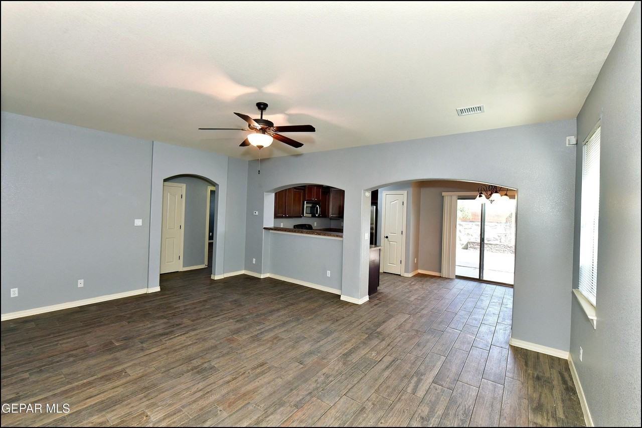 12569 Wolf Berry Dr - Photo 7 of 39