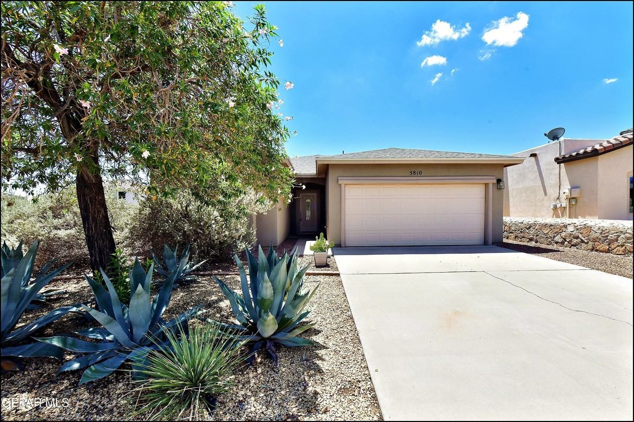 5810 Redstone Mesa Ct - Photo 2 of 42