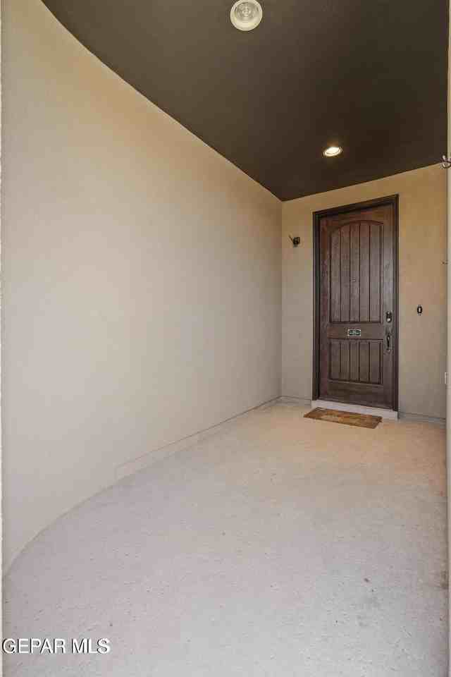 13440 Emerald Ranch Ln - Photo 4 of 30
