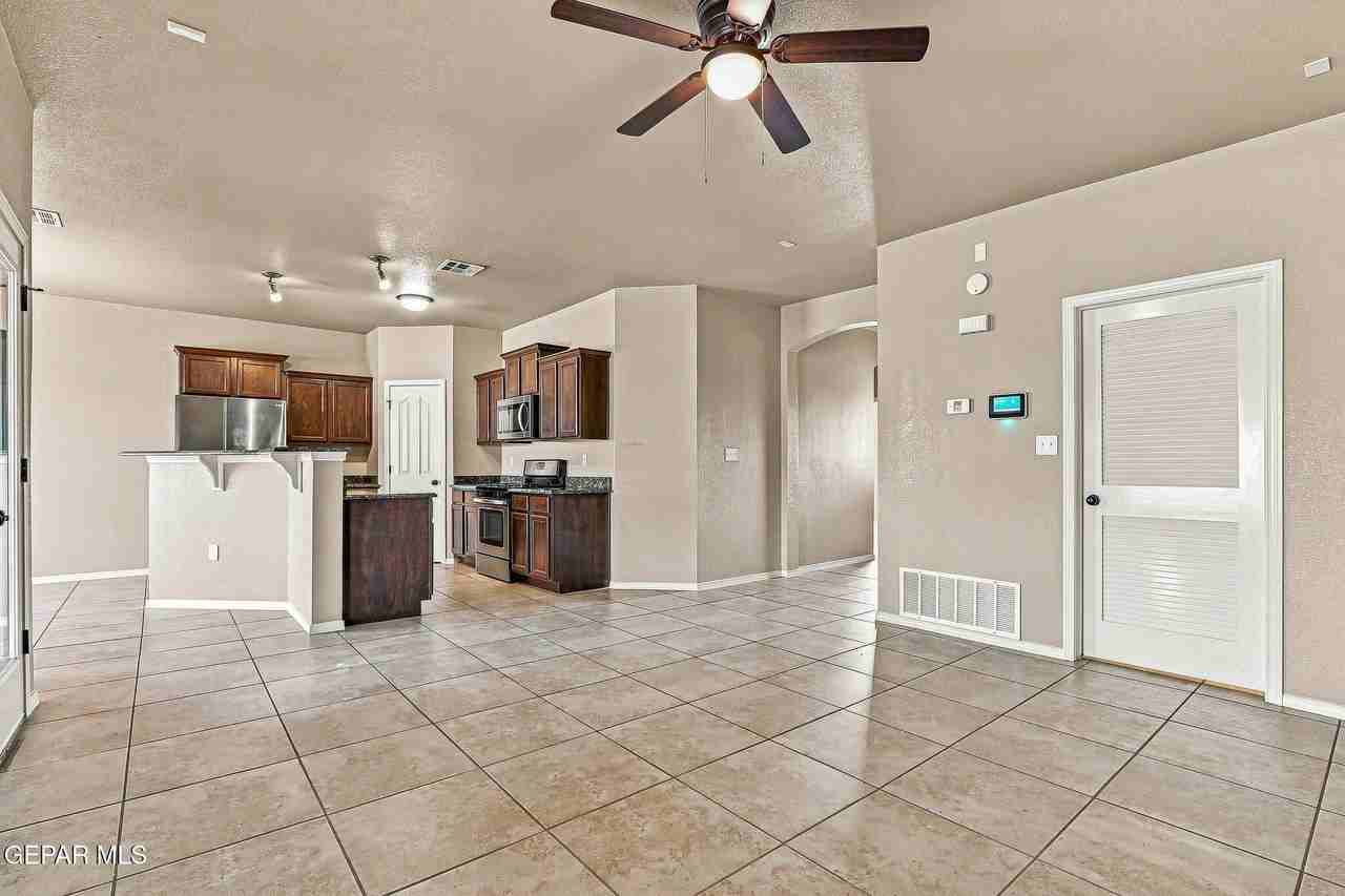 641 Bariloche Dr - Photo 6 of 28
