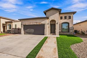 featured image of 7420 N Valley Ln