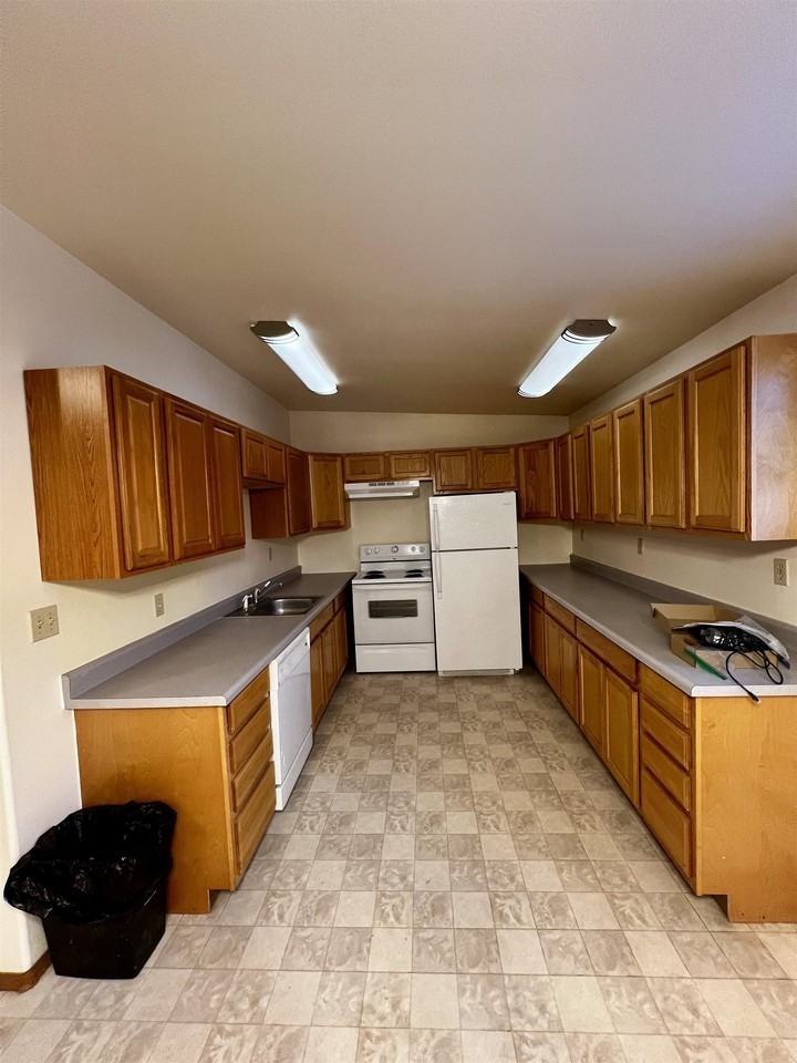 Brewis Blvd - Photo 5 of 19