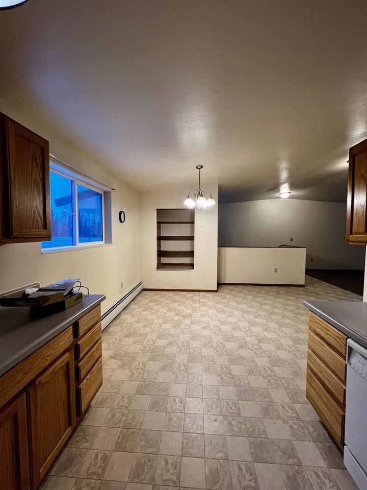 Brewis Blvd - Photo 6 of 19