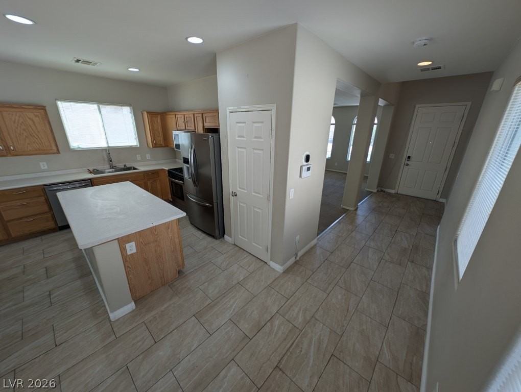 4445 Laguna Garden Ave - Photo 5 of 31