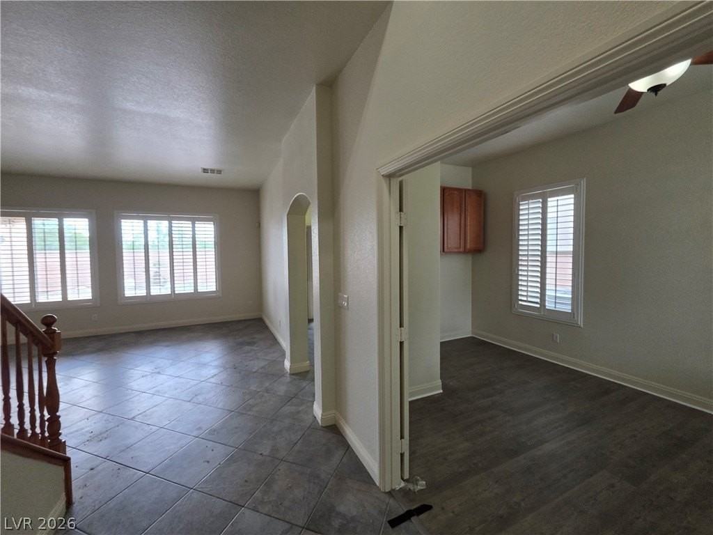9622 Staff Ln - Photo 3 of 50