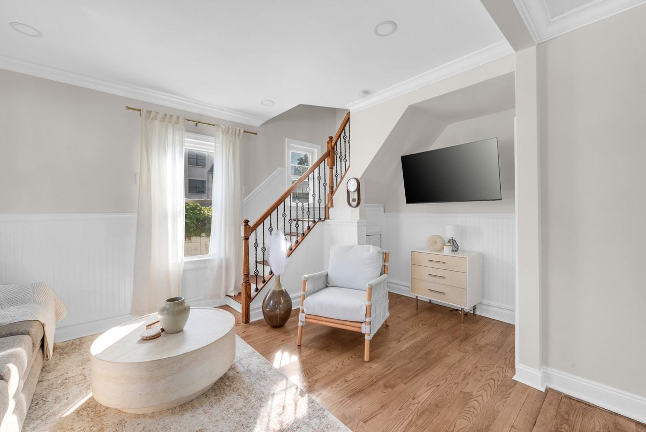 17 Hackett Pl #2 - Photo 6 of 22
