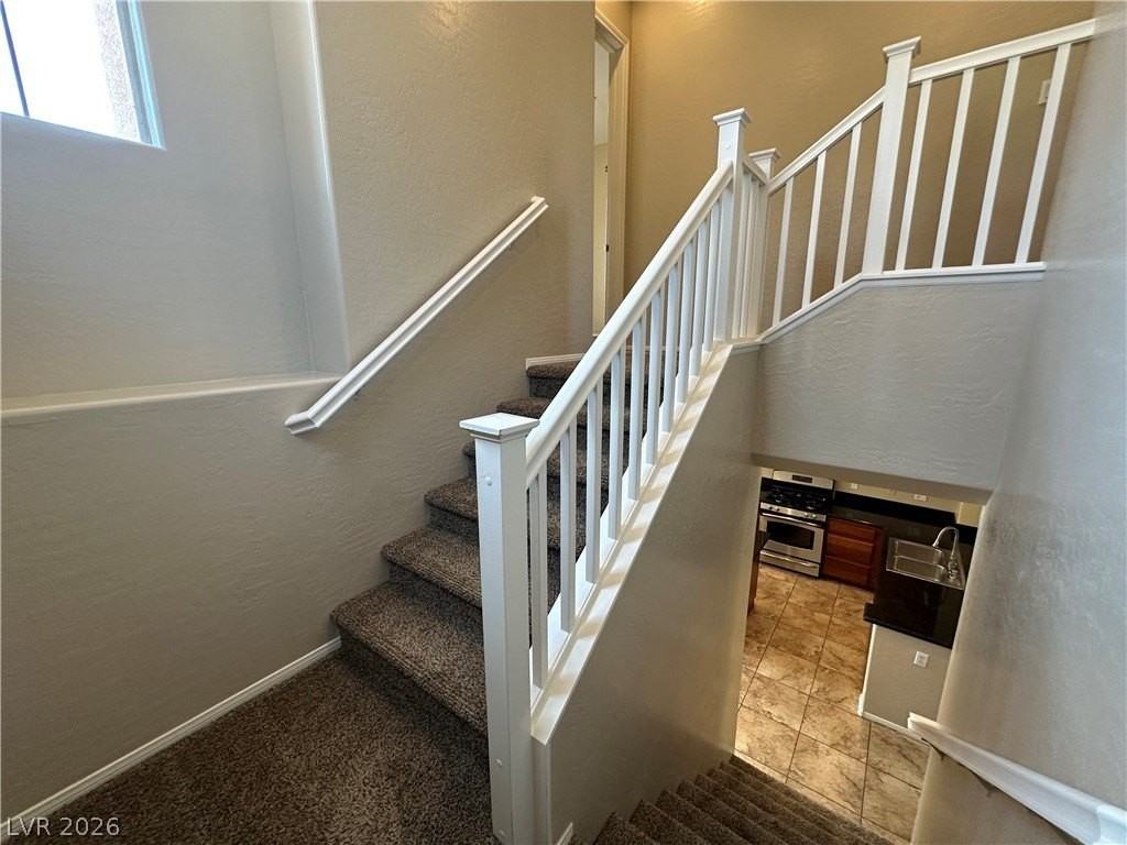 10003 Sand Key St - Photo 5 of 24