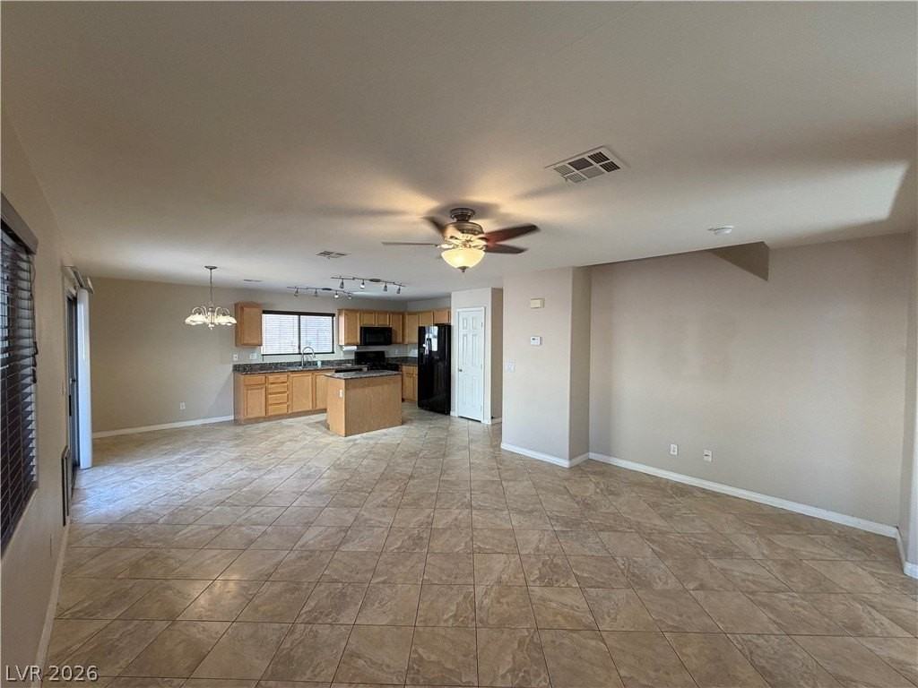 7613 Roop St - Photo 7 of 25