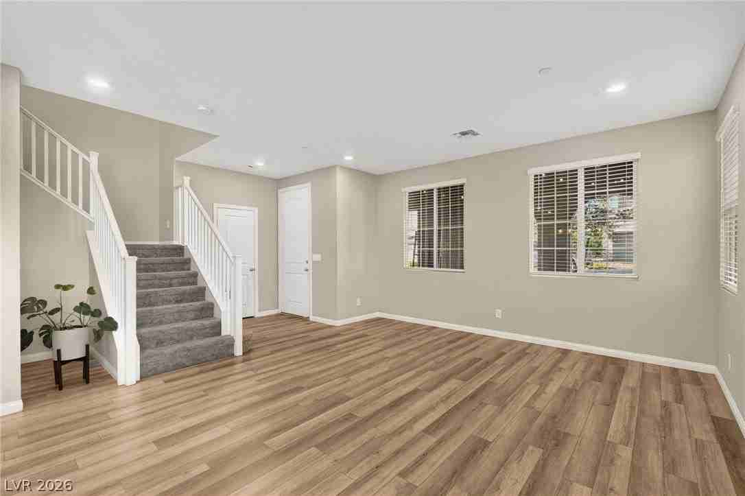 2435 Bellinzona Pl - Photo 7 of 41