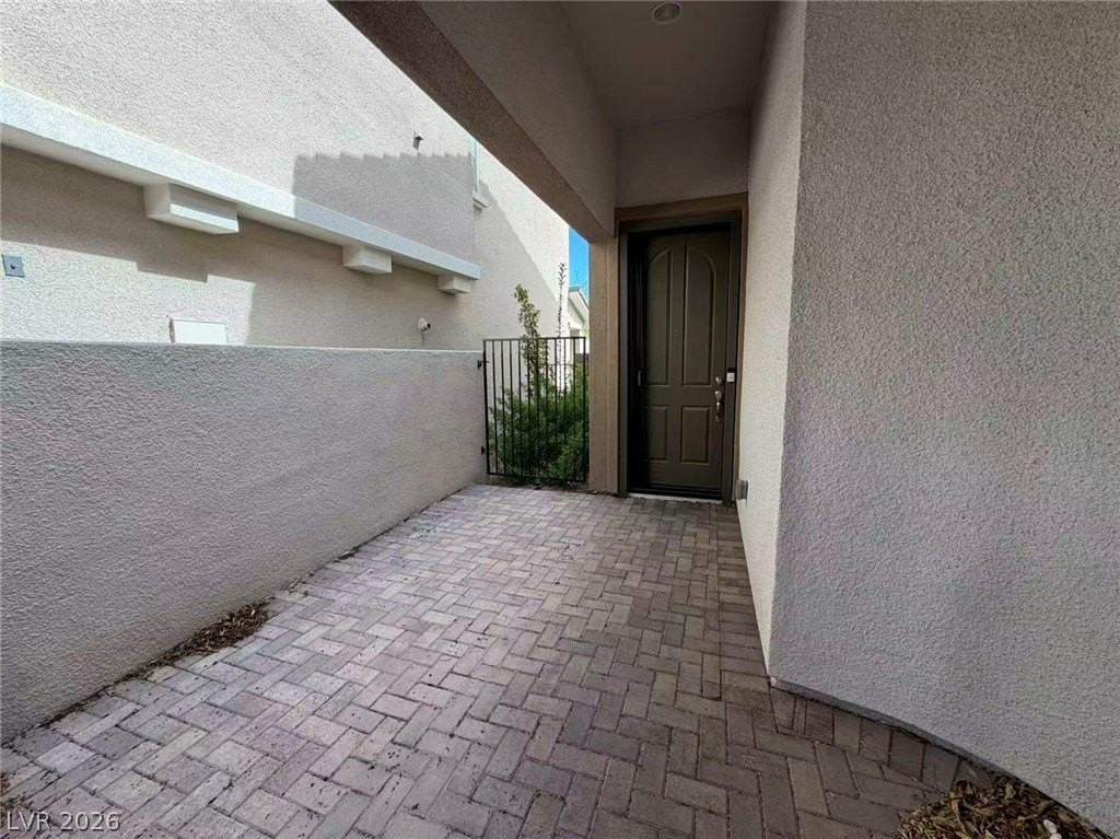 11241 Lompoc Ct - Photo 2 of 17