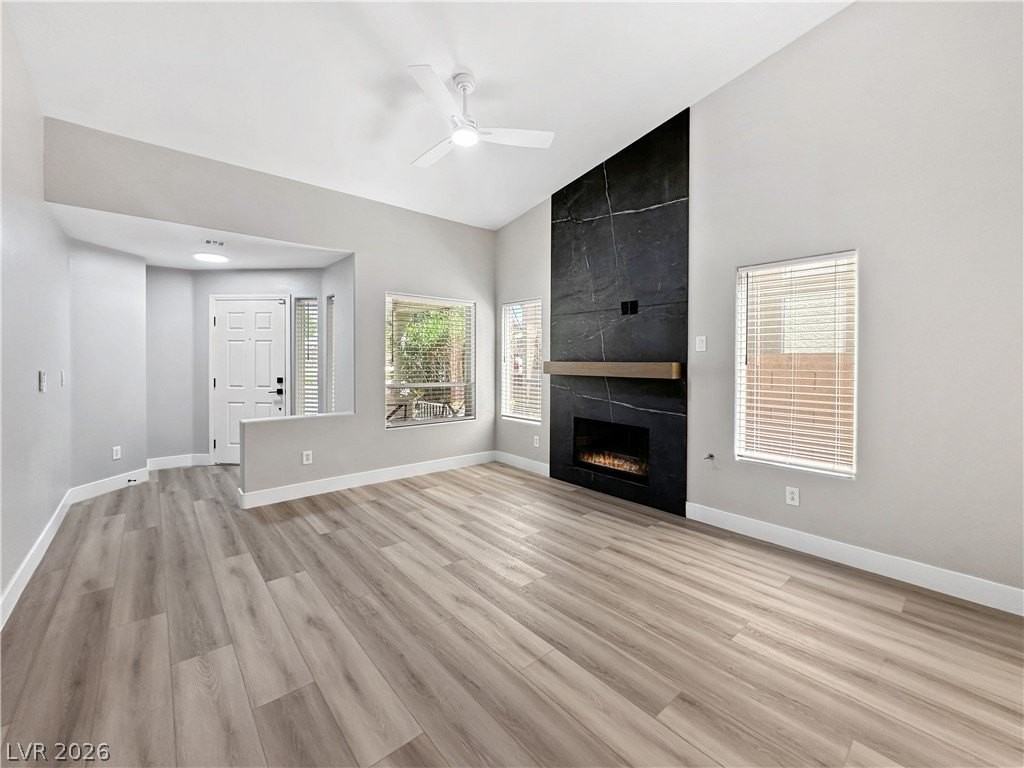 1506 Emerald Peak Ave - Photo 5 of 42