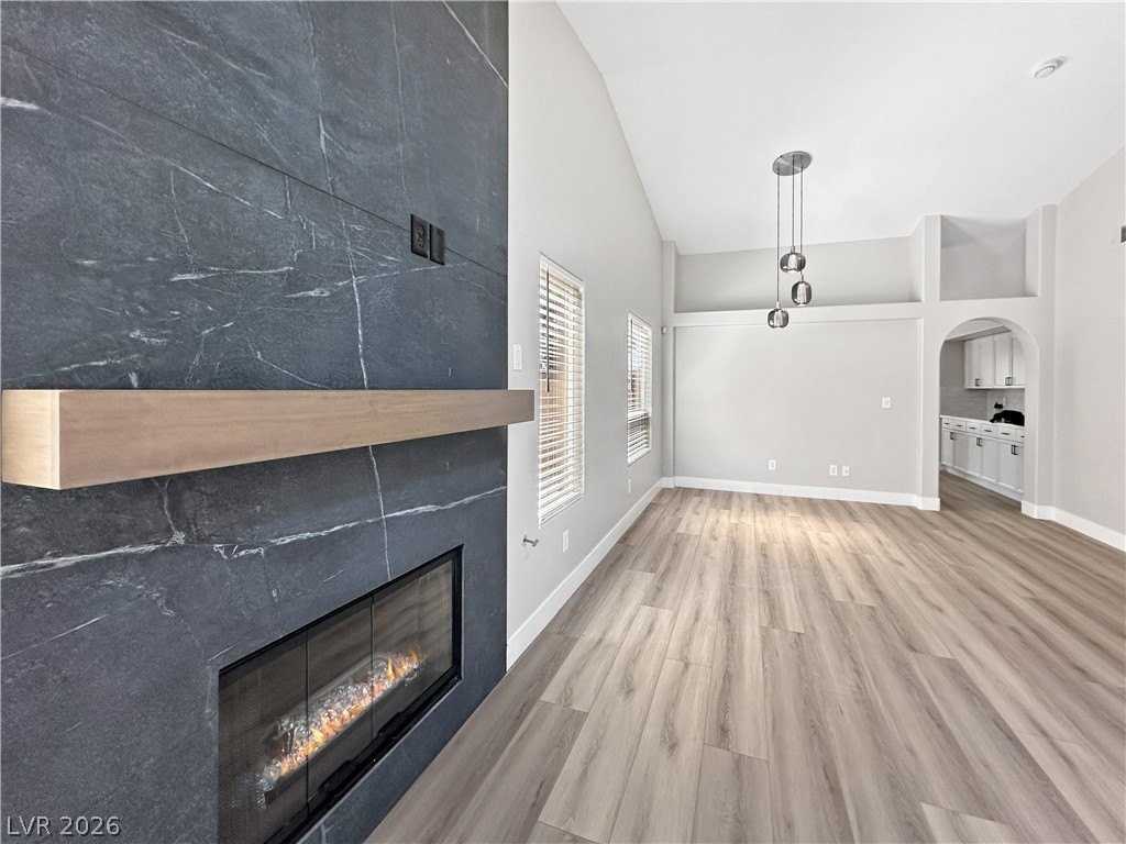 1506 Emerald Peak Ave - Photo 6 of 42