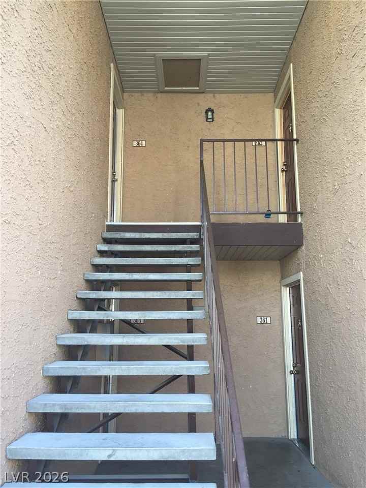 5499 Indian River Dr #362 - Photo 3 of 4