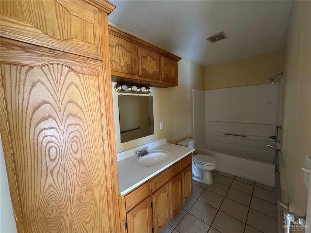 512 N 6th St - Photo 5 of 6